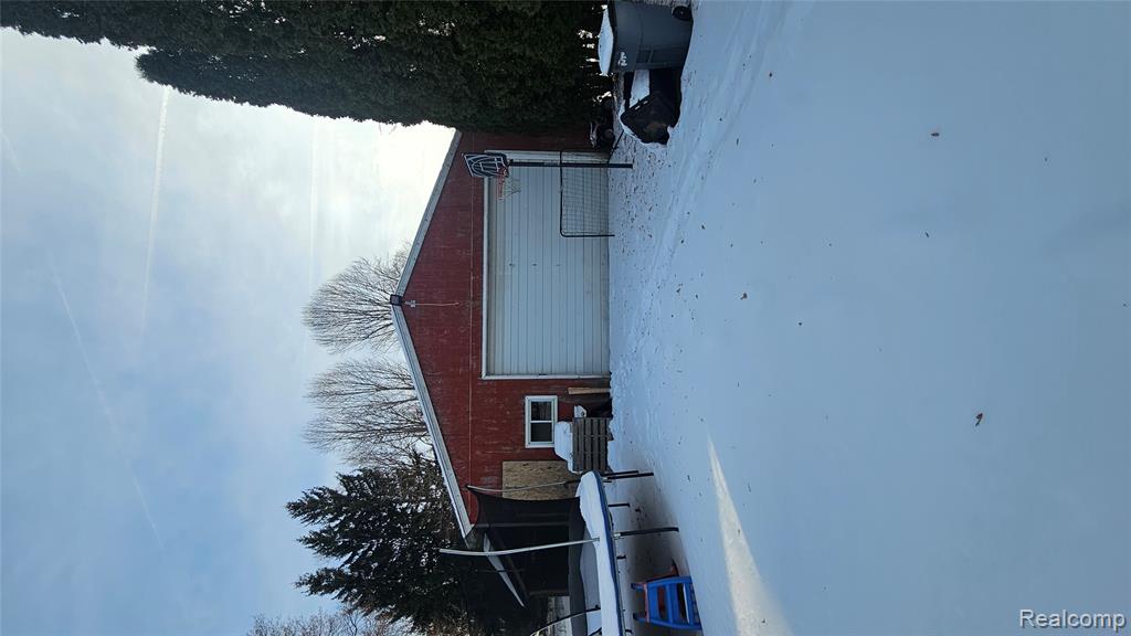 4392 E Coldwater Road, Flint, MI 48506 — Photo 6