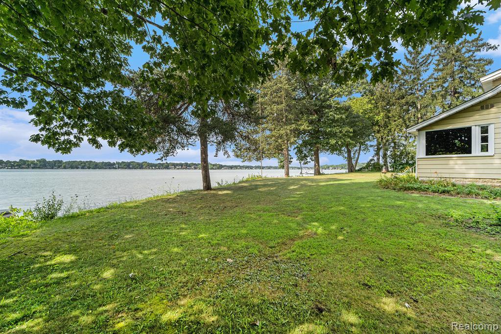 7275 Locklin, West Bloomfield, MI 48324 — Photo 5