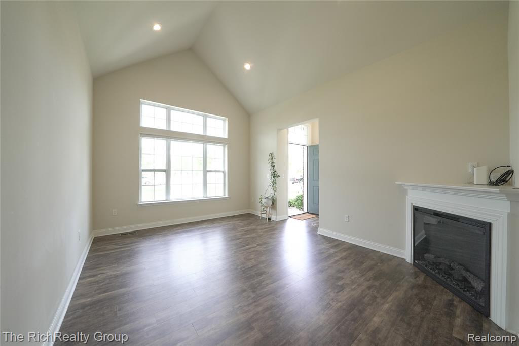 45646 Aragon Lane, Canton, MI 48187 — Photo 9