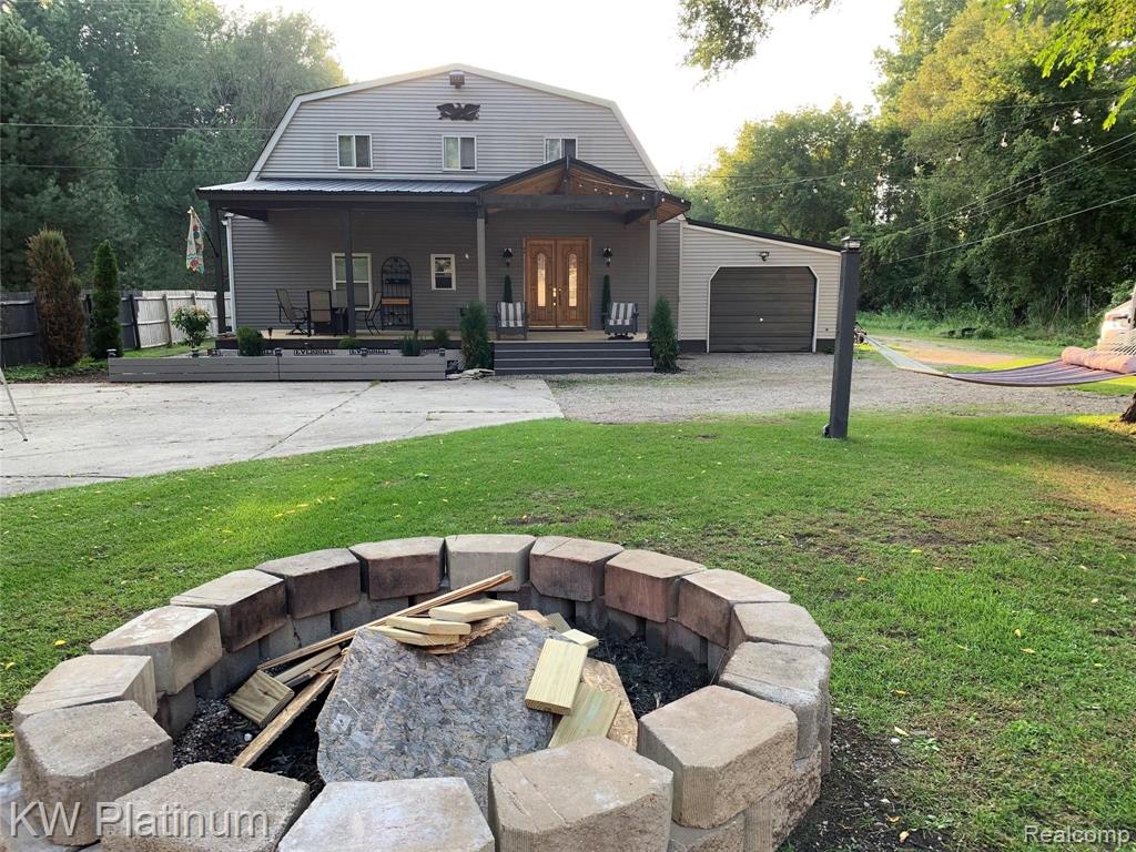 5161 Parker Road, Fort Gratiot, MI 48059 — Photo 4