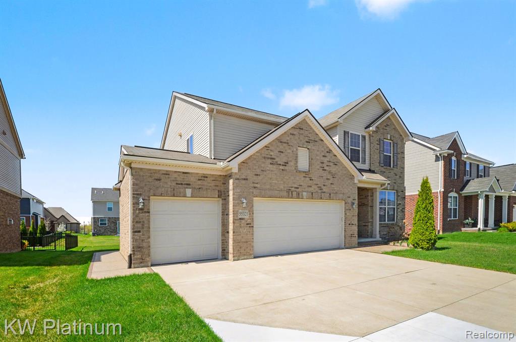 55321 Demaret Drive, Macomb, MI 48042 — Photo 39