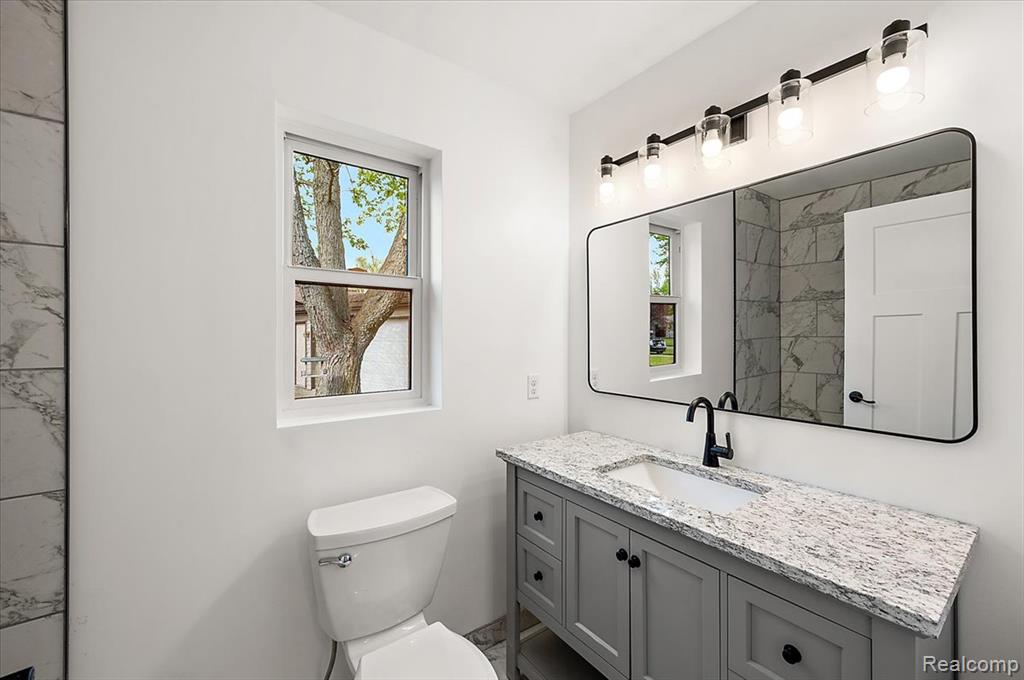 6165 Woodsdale Drive, Grand Blanc, MI 48439 — Photo 27