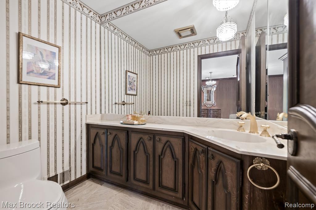 1418 Sodon Lake Drive, Bloomfield Hills, MI 48302 — Photo 23