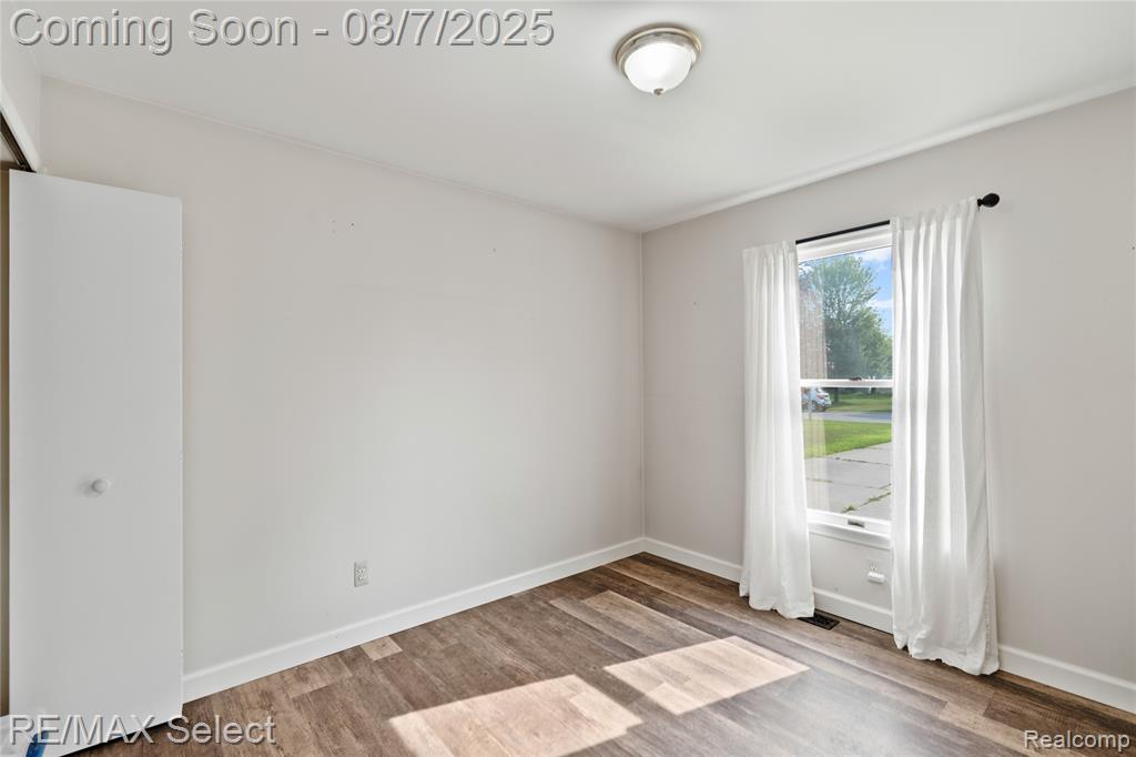 8052 Rose Lane, Goodrich Vlg, MI — Photo 28