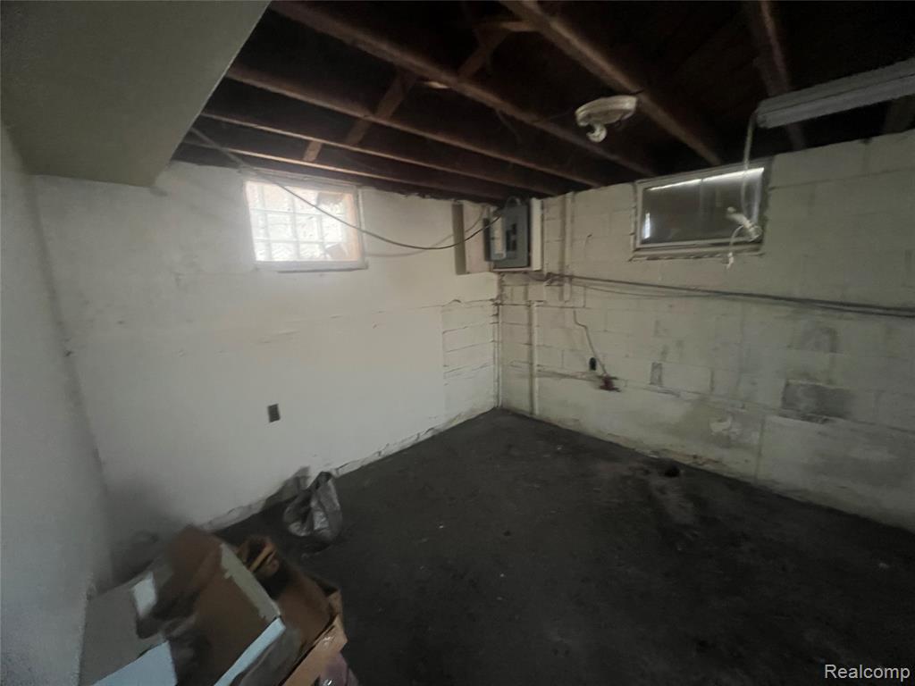 17401 Albion Street, Detroit, MI 48234 — Photo 57