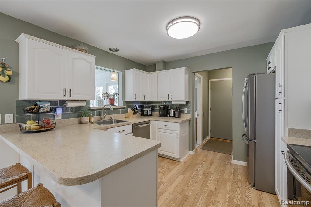 880 Joslyn Road, Lake Orion, MI 48362 — Photo 8