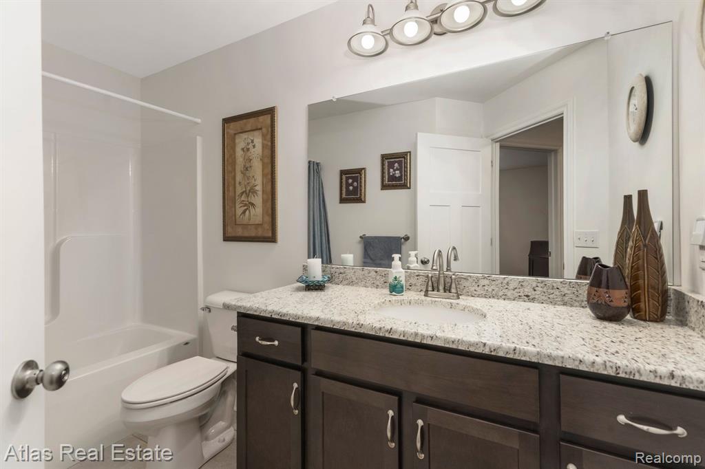 5053 HIDDEN RIDGE Drive, Metamora, MI 48455 — Photo 36