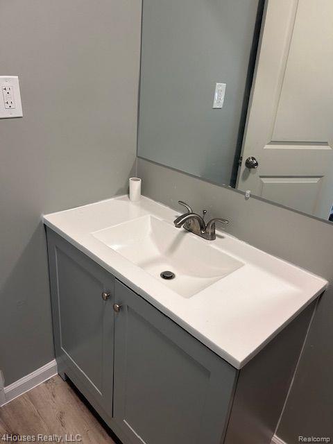 833 SARASOTA Avenue, Pontiac, MI 48340 — Photo 8