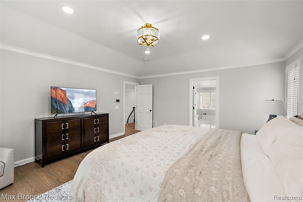 945 Wellsley Court, Bloomfield Hills, MI 48304 — Photo 21