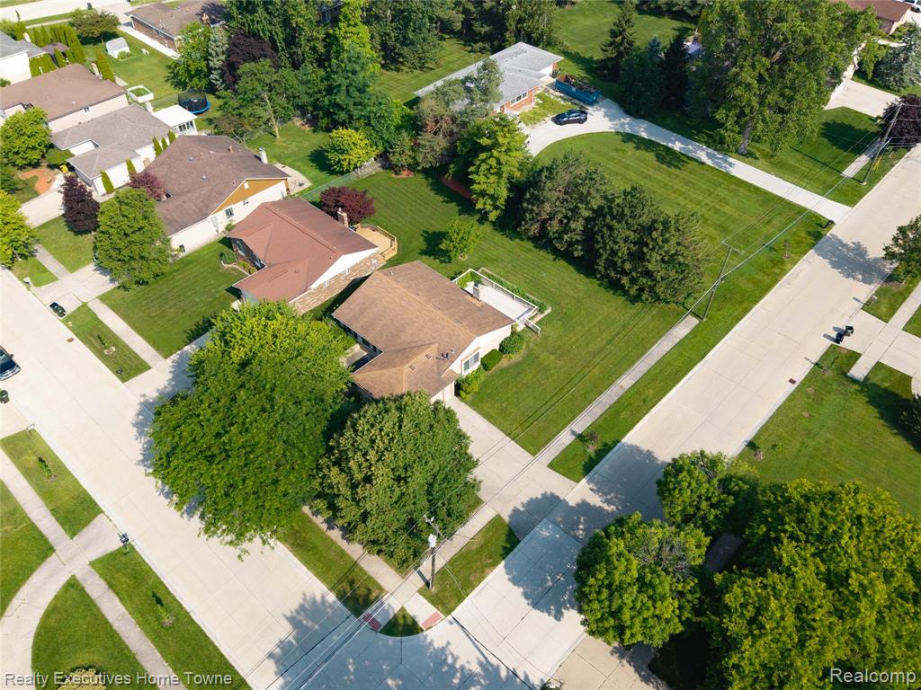 5281 Shruboak Drive, Sterling Heights, MI 48310 — Photo 44