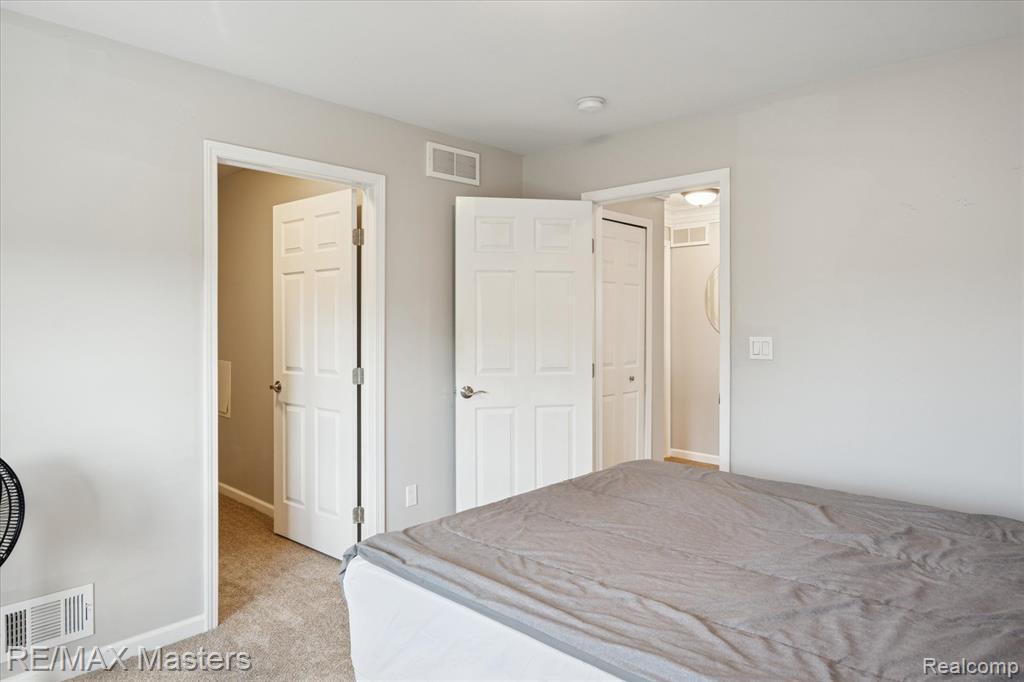 23121 Leighwood Drive, Woodhaven, MI 48183 — Photo 24