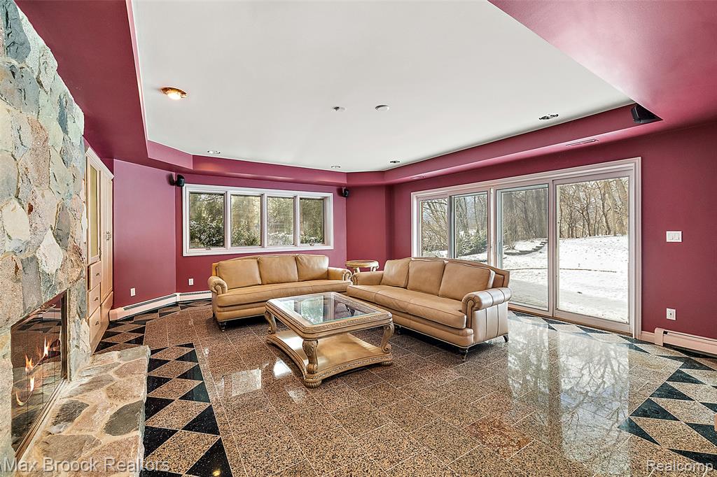 5148 Crest Knolls Court, Bloomfield Hills, MI 48302 — Photo 22