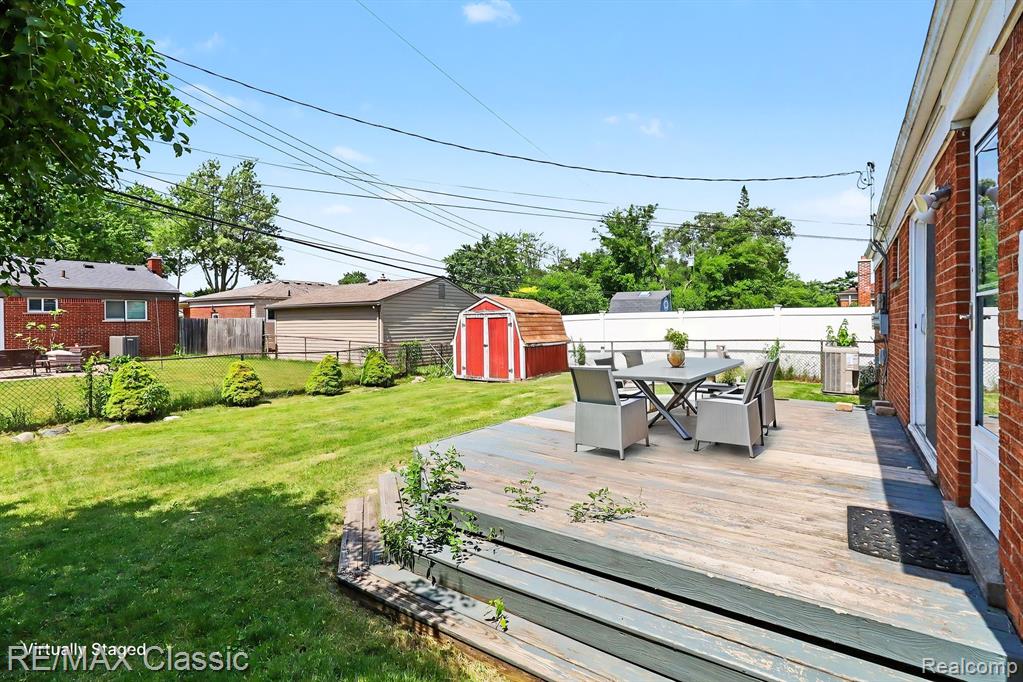 1842 Chaucer Avenue, Madison Heights, MI 48071 — Photo 19