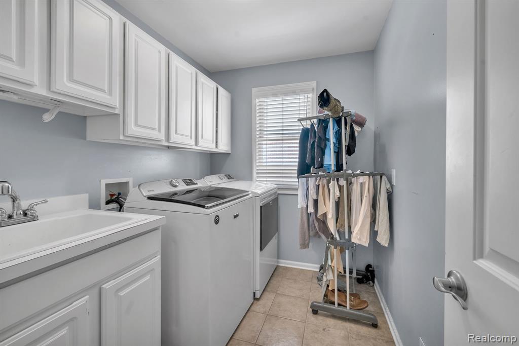 47081 Hidden River Circle N, Canton, MI 48188 — Photo 33