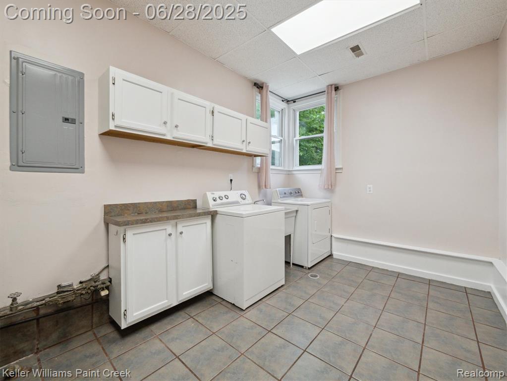 7447 Crissman Street, Utica, MI 48317 — Photo 26
