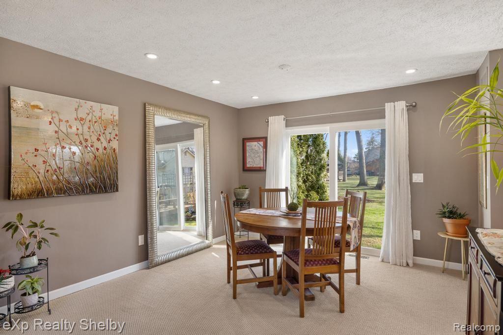 691 BARCLAY Drive, Troy, MI 48085 — Photo 9