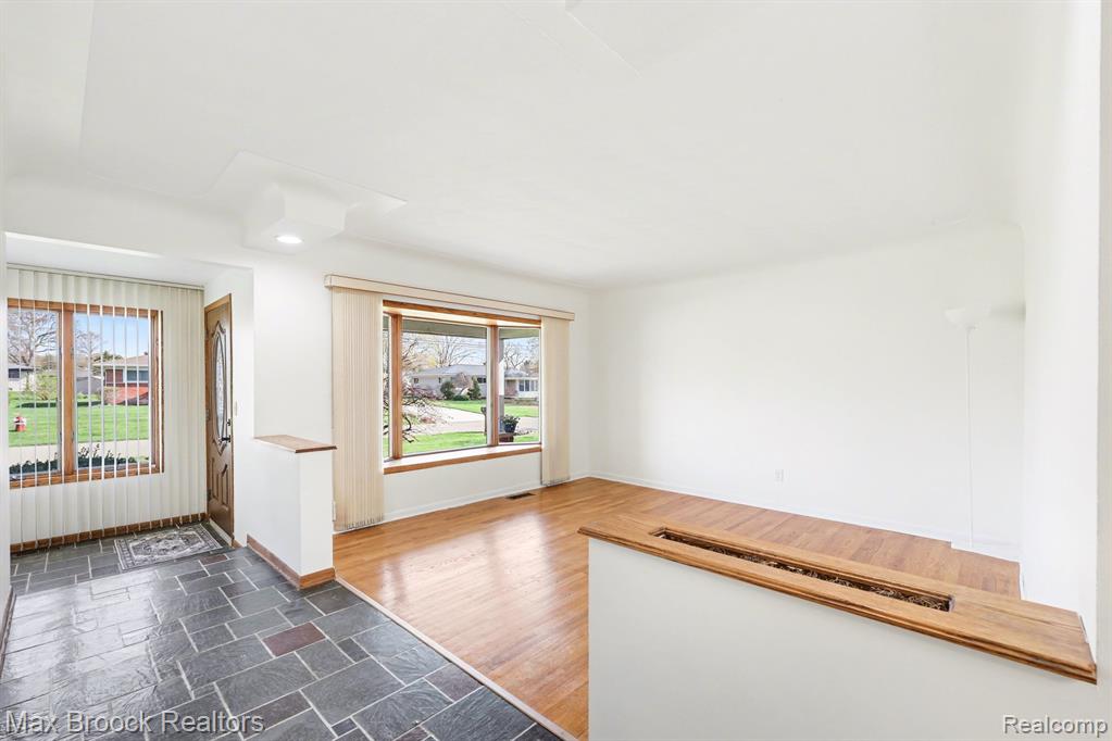 5030 Stellar Road, Shelby Twp, MI 48316 — Photo 13