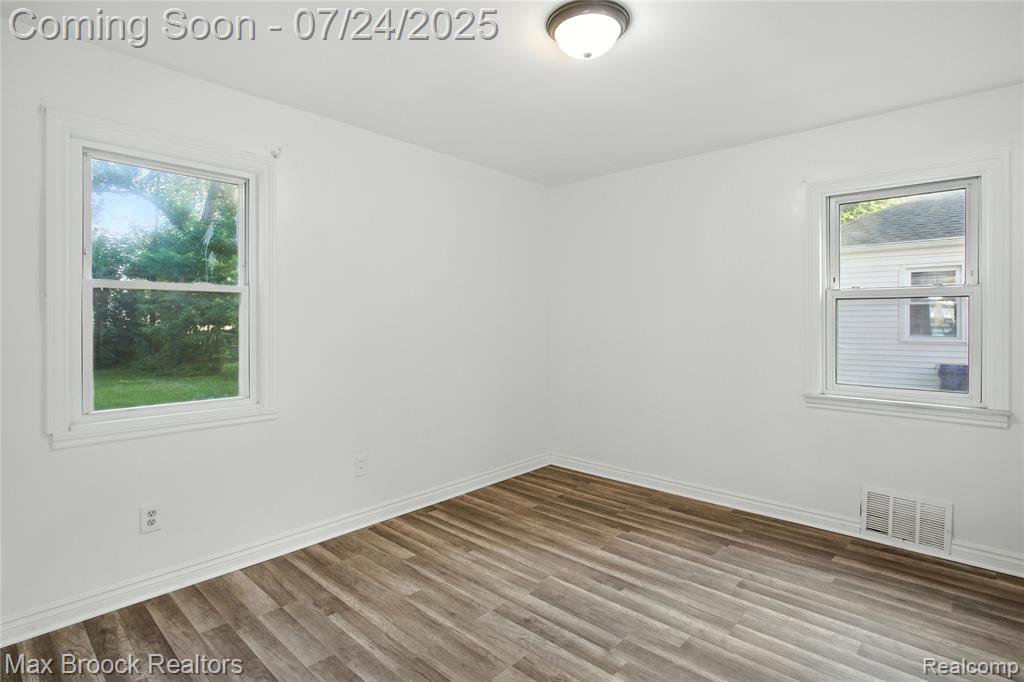 690 2nd Avenue, Pontiac, MI 48340 — Photo 15