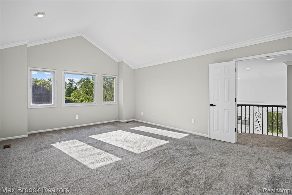 6664 Apple Blossom Trail, West Bloomfield, MI — Photo 36