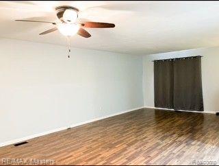 726 CLAIRE POINTE Circle, Saint Clair Shores, MI 48081 — Photo 7