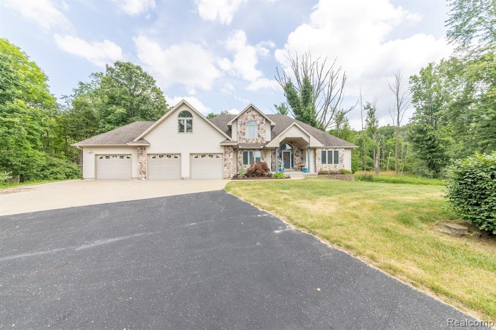 4695 Powell Drive, Mount Pleasant, MI 48858 — front exterior