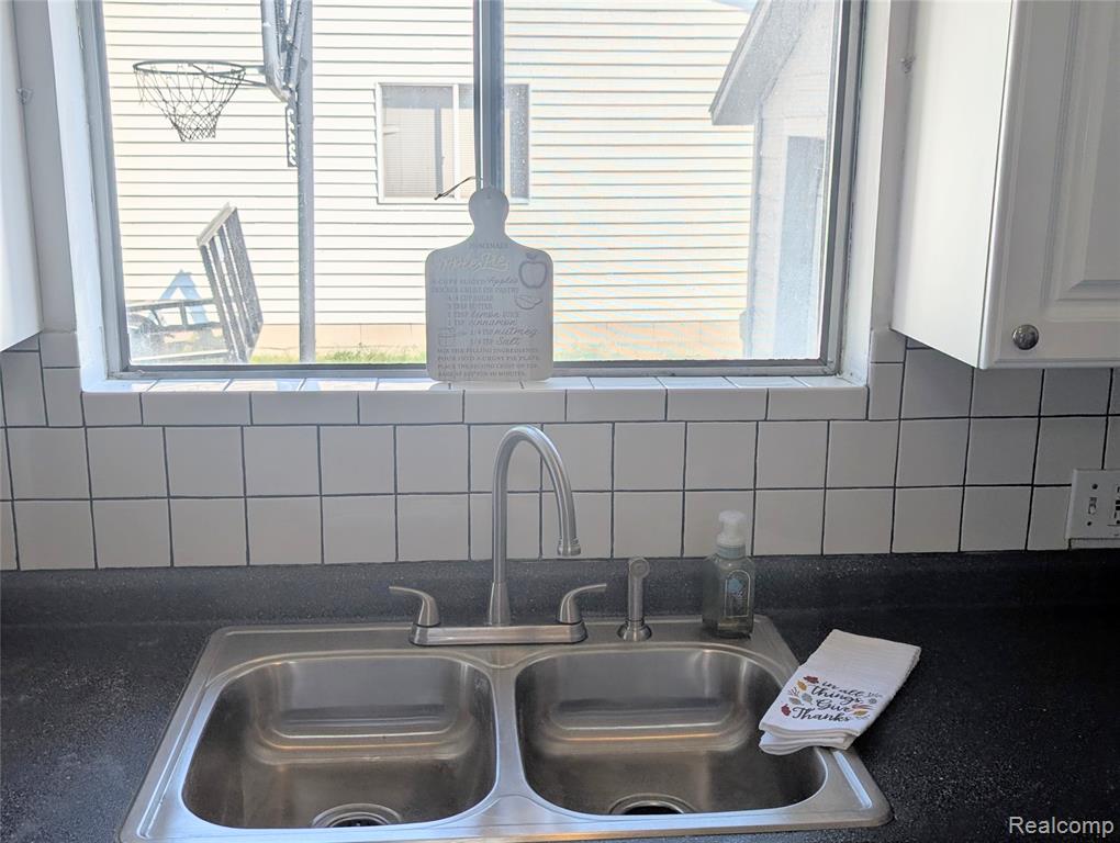 136 Fair Street, Bad Axe, MI 48413 — Photo 12