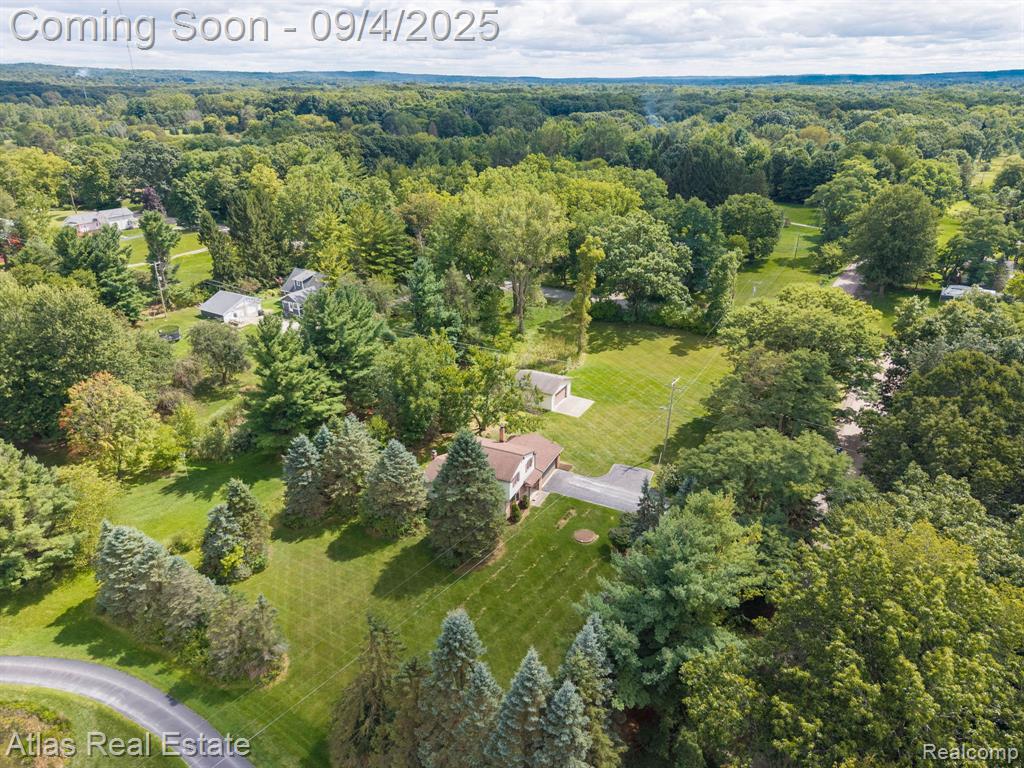 8557 Henderson Road, Goodrich Vlg, MI — Photo 5