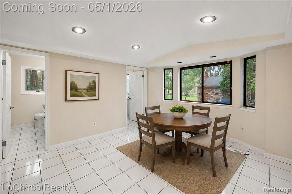 6019 Glen Eagles Drive, West Bloomfield, MI 48323 — Photo 13