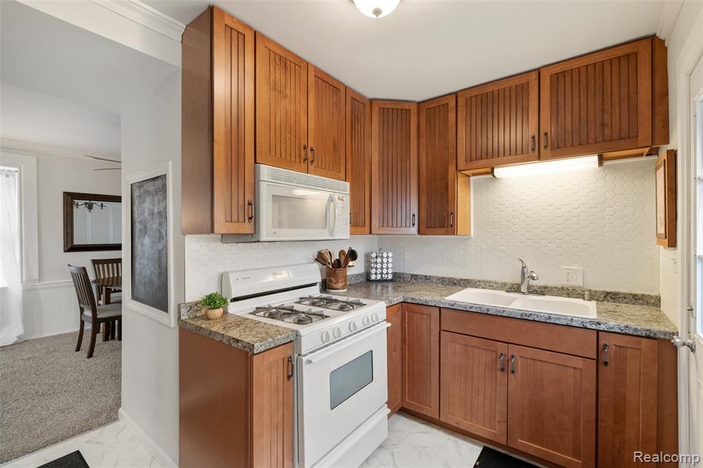 620 Robertson Street, Marine, MI — Photo 17