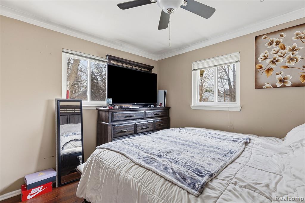 10039 Farley, Redford, MI 48239 — Photo 12