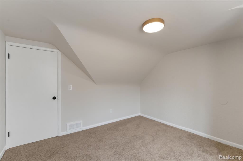 917 N Perry Street, Pontiac, MI 48340 — Photo 26