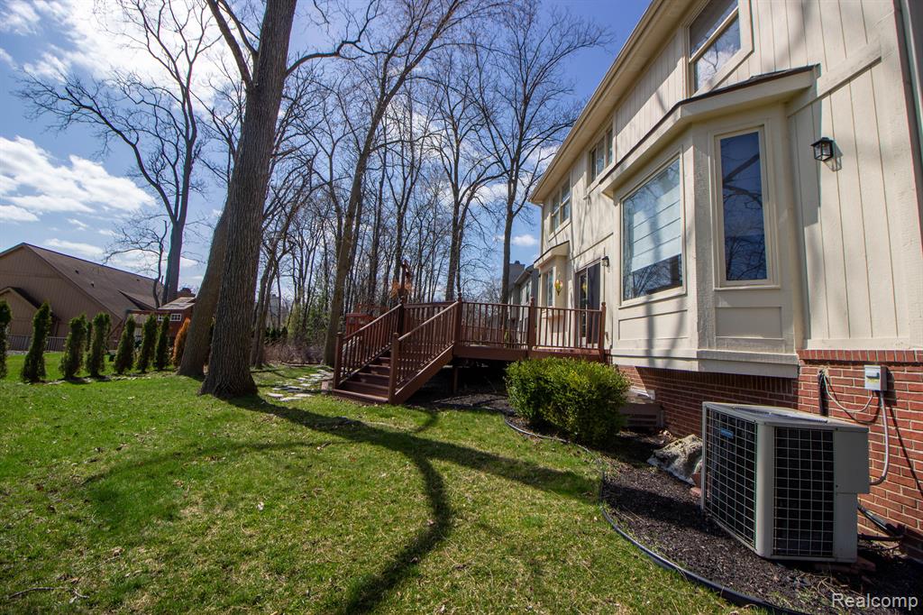 40655 PAISLEY Circle, Novi, MI 48377 — Photo 19