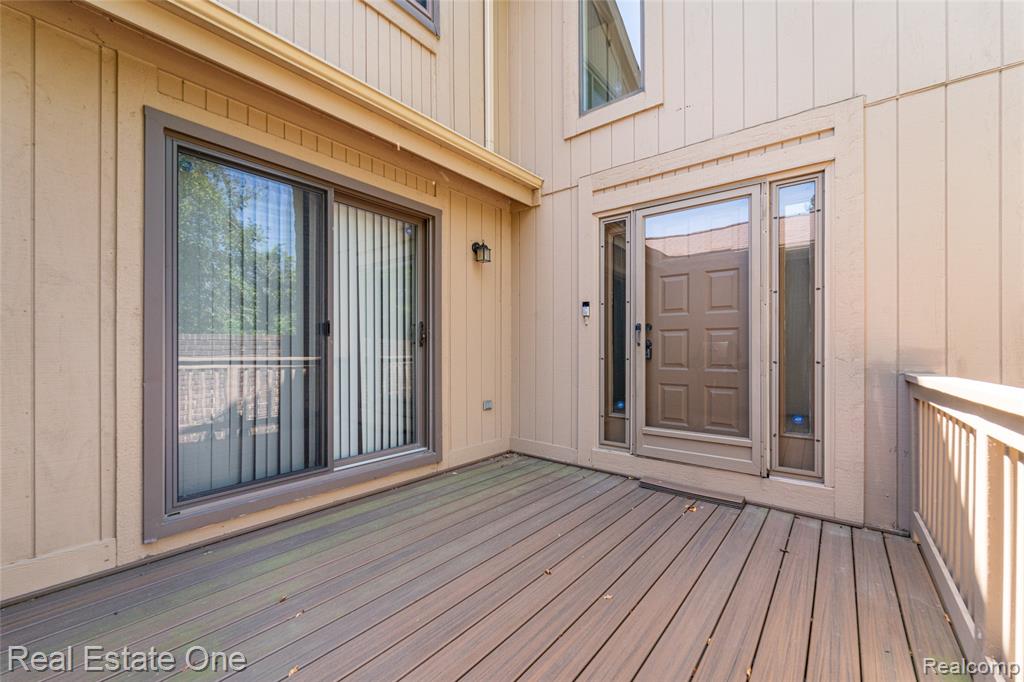 6250 Potomac Circle, West Bloomfield, MI — Photo 3