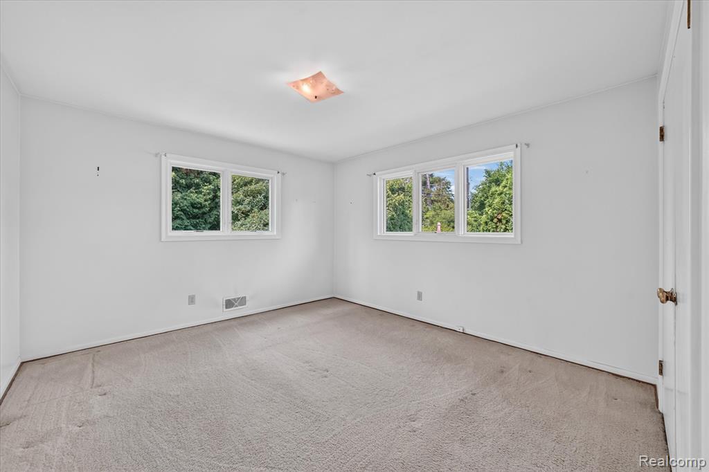 3 Shorecrest Circle, Grosse Pointe, MI 48236 — Photo 35