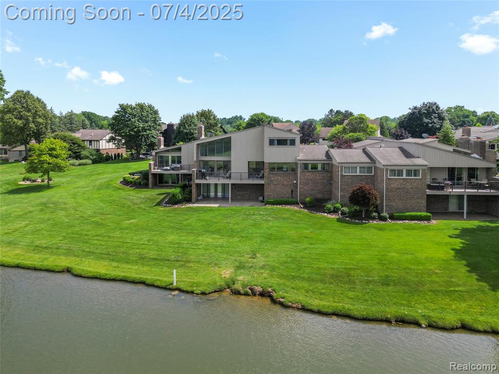 938 Brookwood Lane E, Rochester, MI 48309 — Photo 38