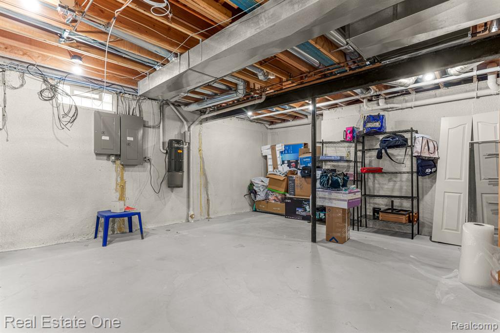 48416 Manhattan Circle, Canton, MI 48188 — Photo 40