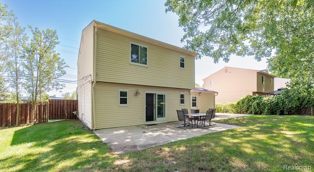 1034 Parkway, Waterford, MI 48328 — Photo 27