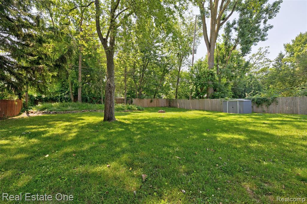 705 Richard Street, Holly, MI 48442 — Photo 41