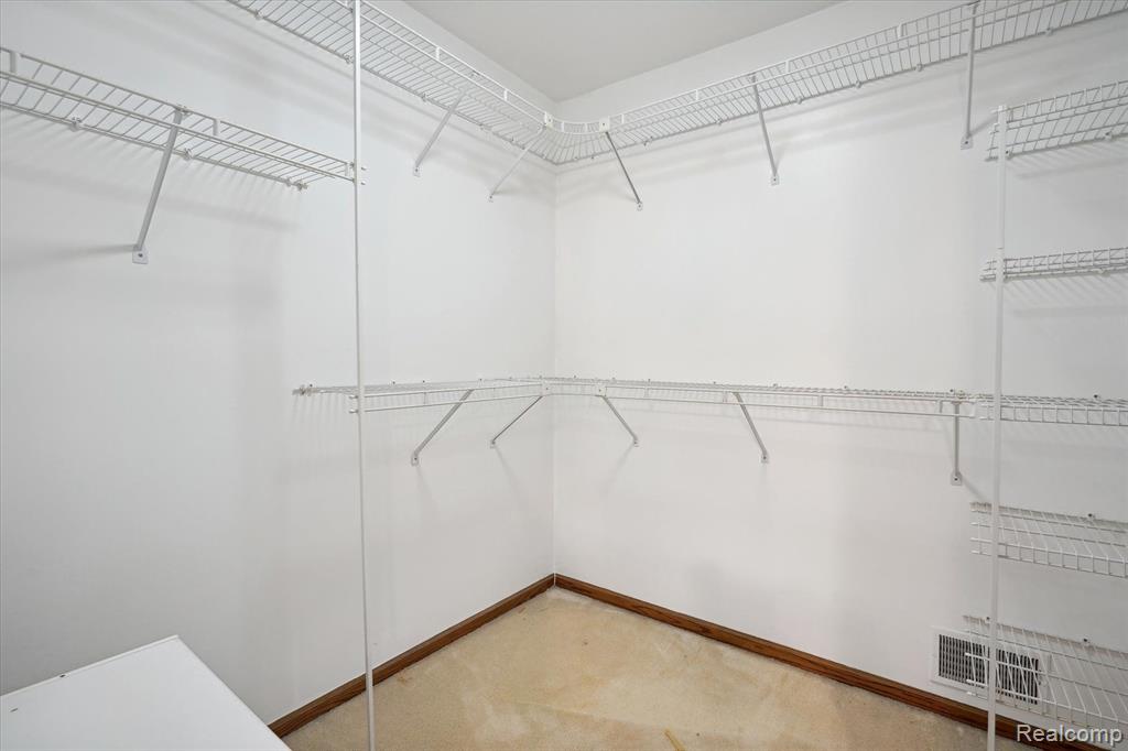 4747 WINDBERRY Lane, Milford, MI 48380 — Photo 23