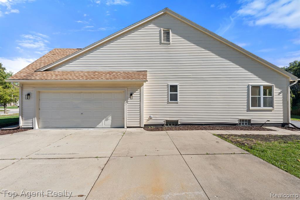 42773 Maude Court, Van Buren, MI 48111 — Photo 29