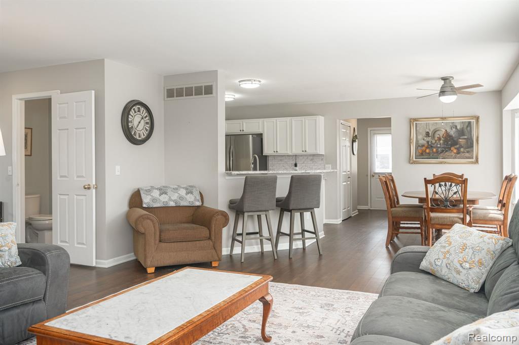 8925 El Dorado Drive, White Lake, MI — Photo 12