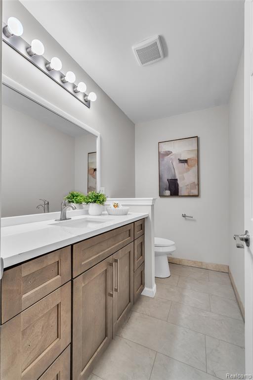 5310 Pond Bluff Drive, West Bloomfield, MI 48323 — Photo 40