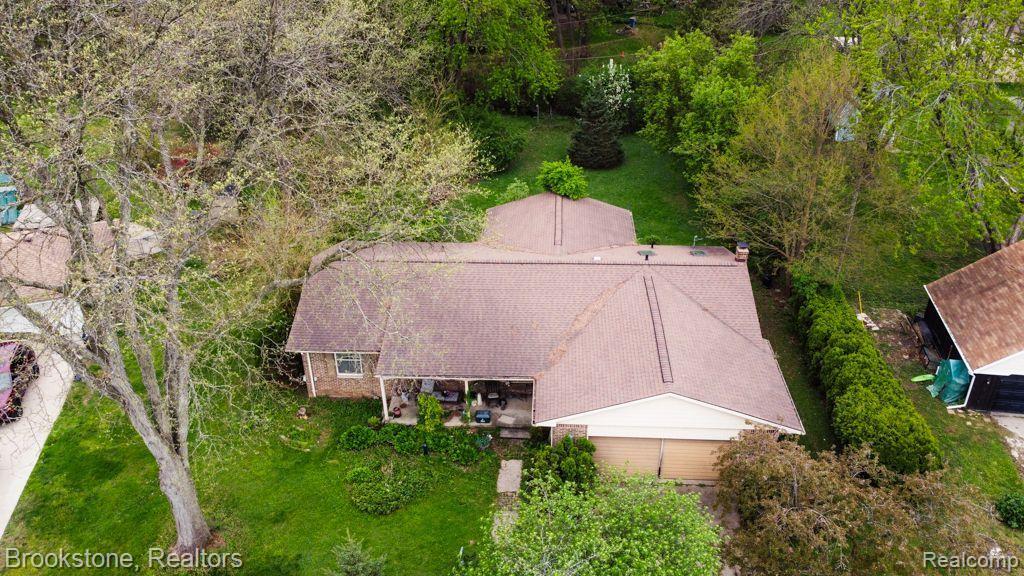 41749 HILLVIEW Drive, Sterling Heights, MI 48314 — Photo 7