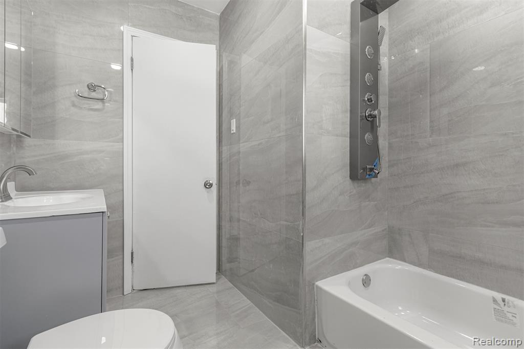 7801 Appoline Street, Dearborn, MI 48126 — Photo 36
