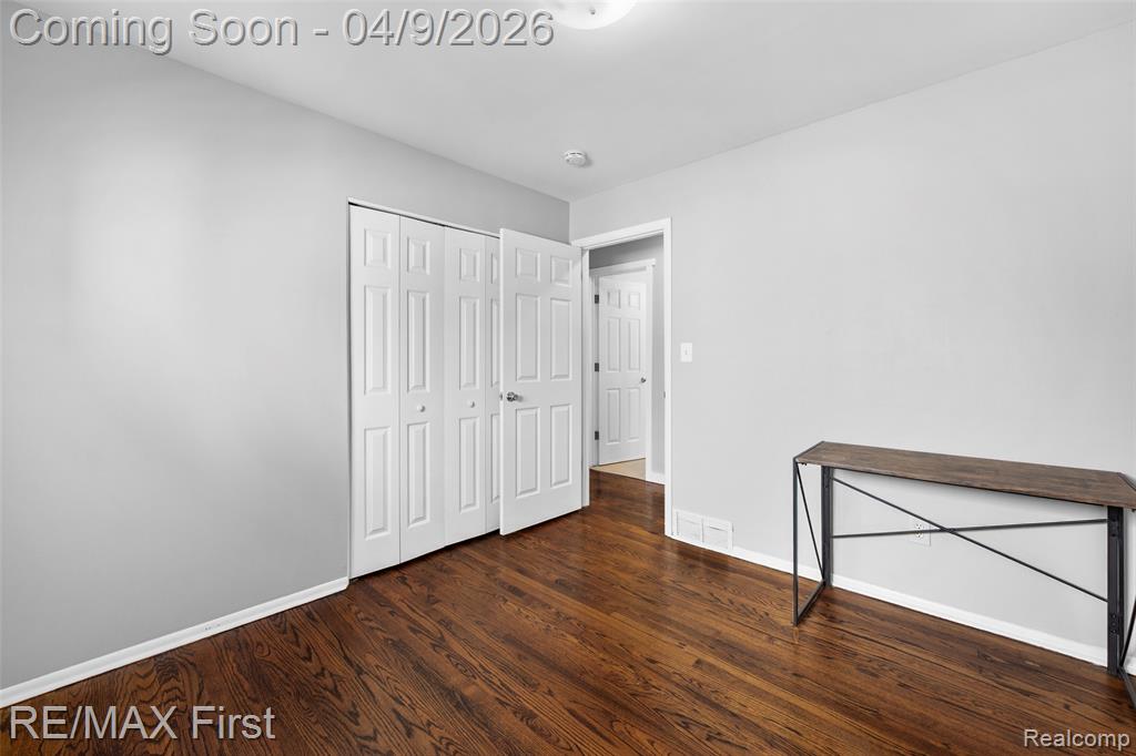 23036 COUZENS Avenue, Hazel Park, MI 48030 — Photo 14