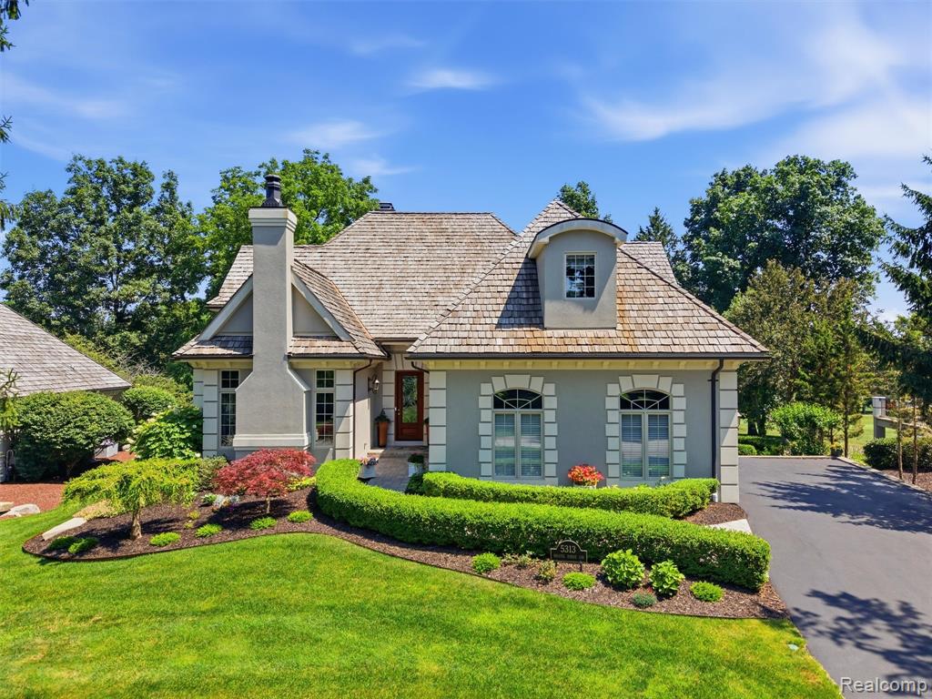 5313 Bristol Parke Circle, Clarkston, MI 48348