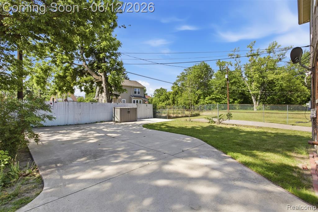 10351 Maplelawn Street, Detroit, MI 48204 — Photo 16