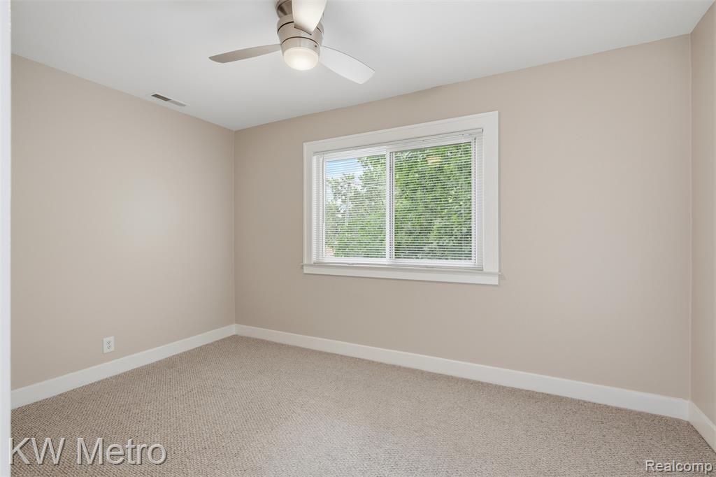 634 E Lewiston Avenue, Ferndale, MI 48220 — Photo 28