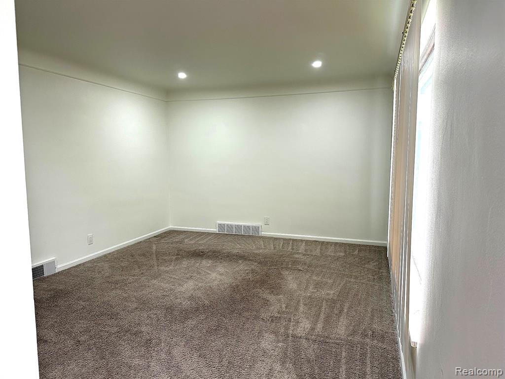 8101 Marian Street, Warren, MI 48093 — Photo 7