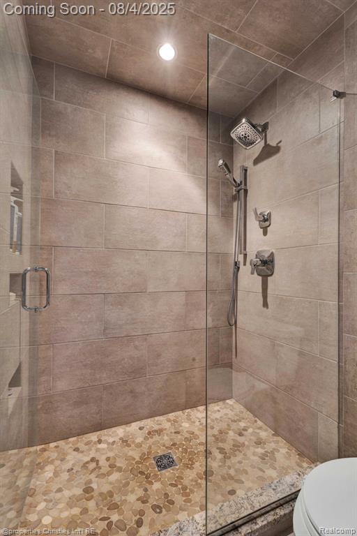 642 Whitney Drive, Rochester Hills, MI 48307 — Photo 25